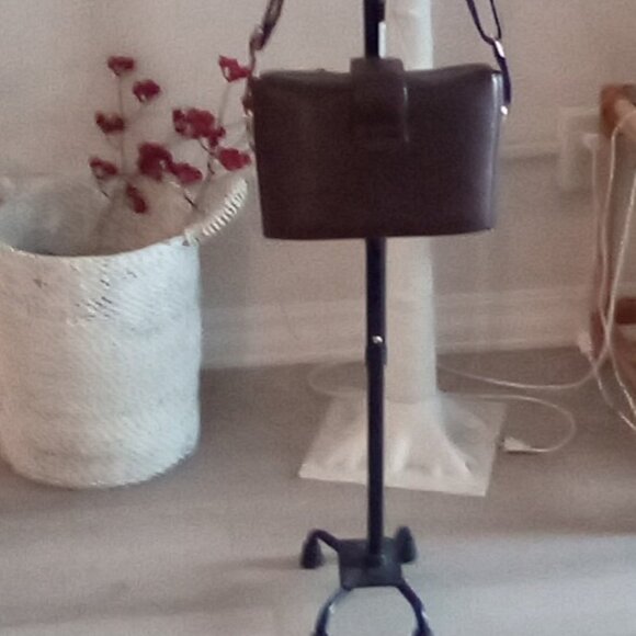 VTG Cosette And Frenchy Of California Leather Box Like Bags. - Picture 12 of 12